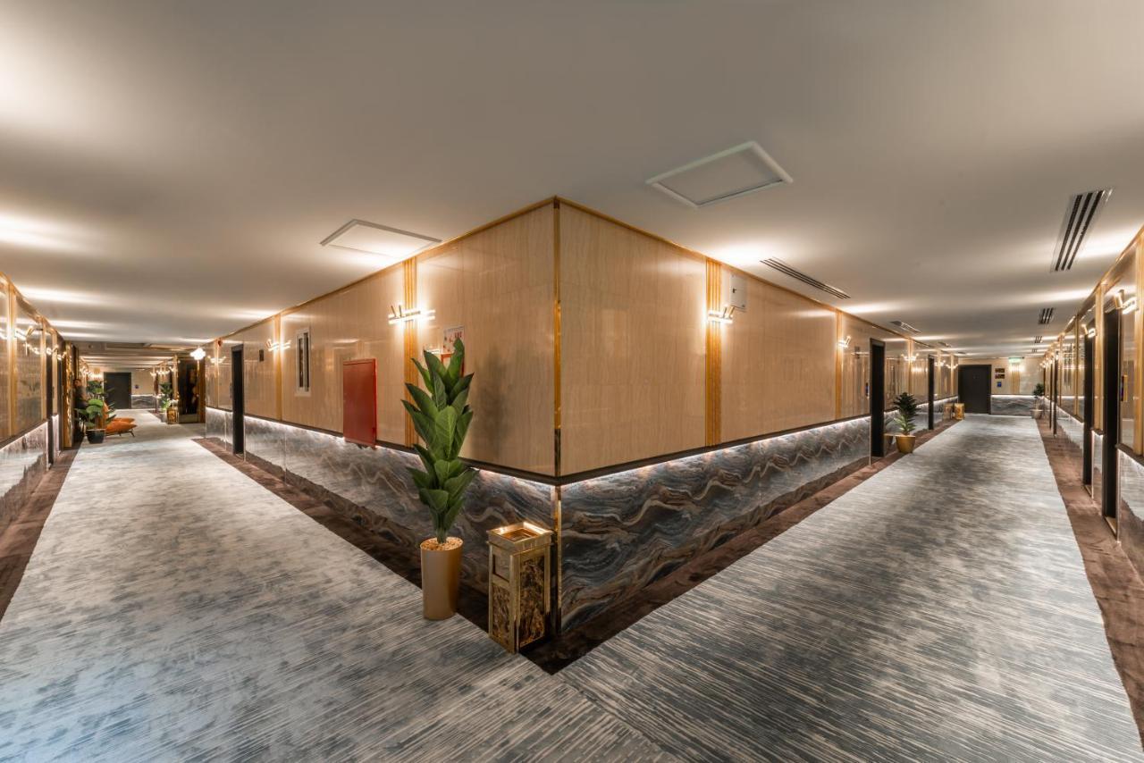 Ross Hotel Riyadh Exterior photo