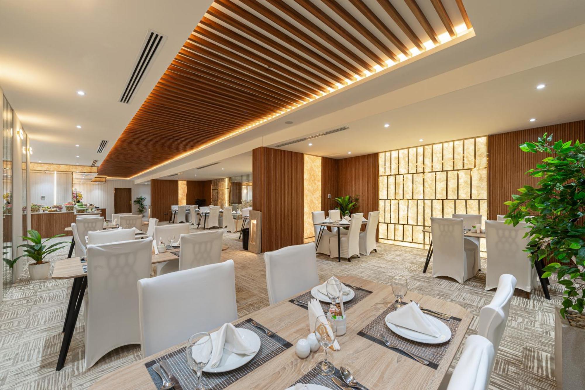Ross Hotel Riyadh Exterior photo